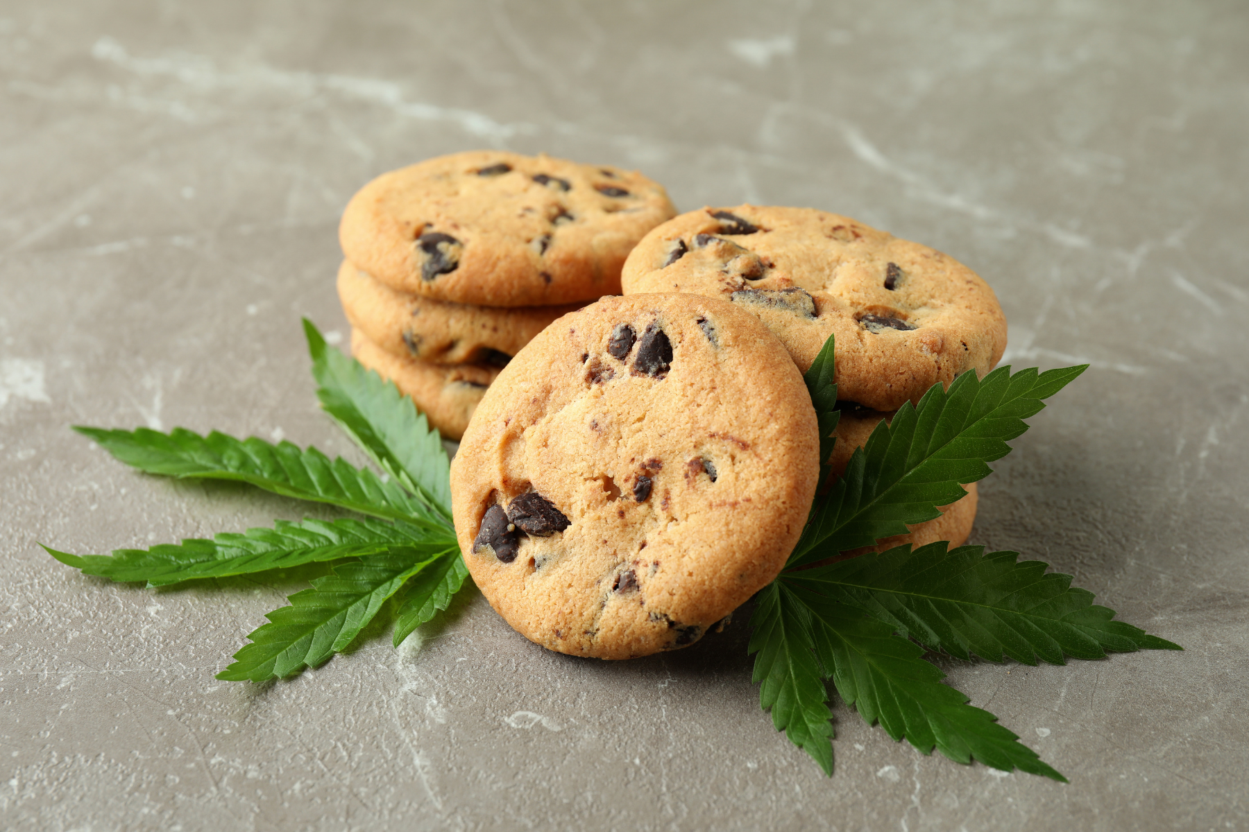 Featured image for “Edibles Guide: Effects, Duration, and Safety Tips”